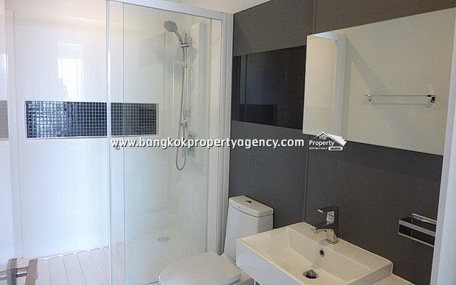 The Room Sukhumvit 62: 2 bed fully furnished condo short term available 