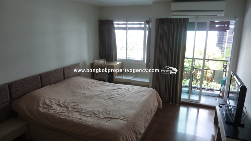 The Next Sukhumvit 52: Modern fully furnished studio with pool view