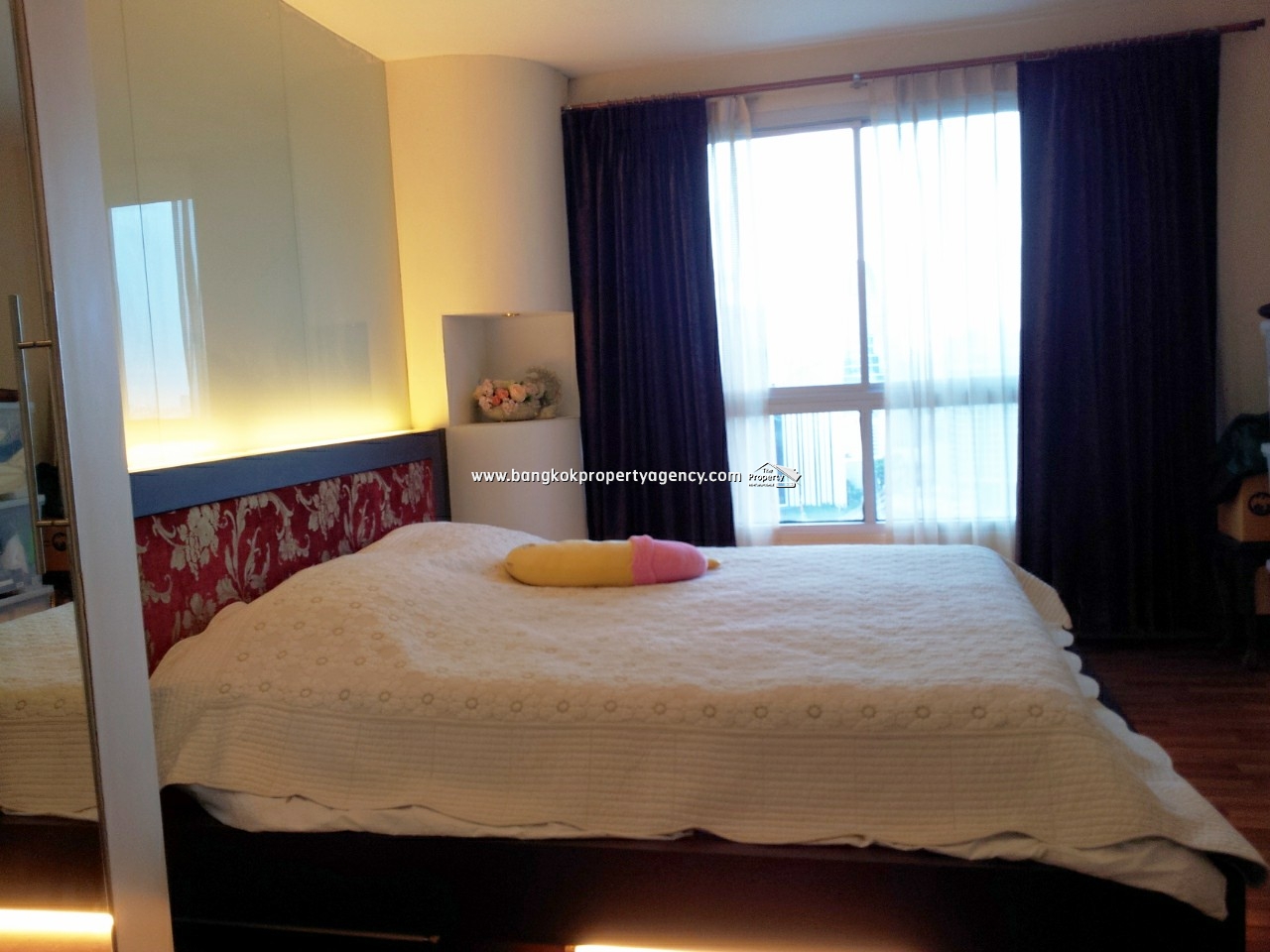 Centric Scene Phaholyothin: Luxury 1 bed 58 sqm unit, high floor