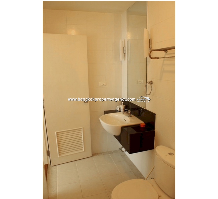Sukhumvit Plus Sukhumvit 46/2: 1 bed 43 sqm condo close to BTS, good price