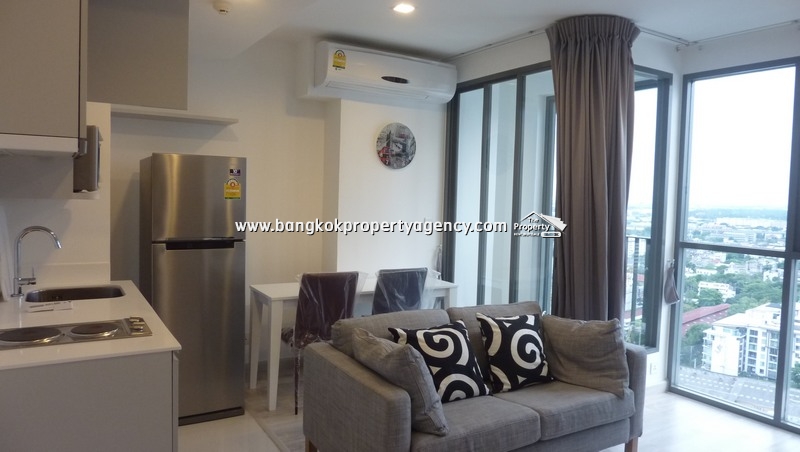 Ideo Mobi Sukhumvit 81: 1 bed sky duplex on very high floor