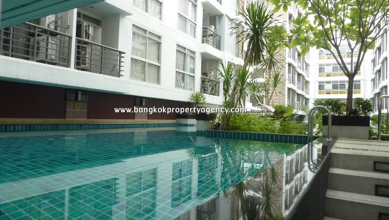 The Link Sukhumvit 50: 1 bed 36 sqm unit close to BTS, contract 6 months up