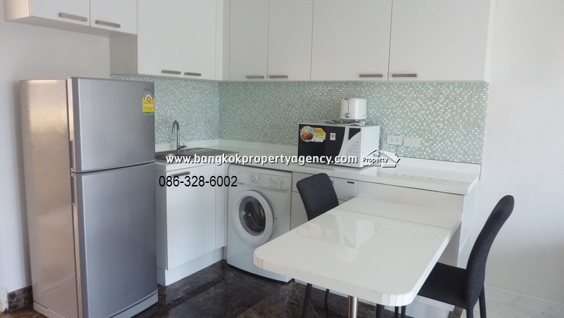 Sense Condo Sukhumvit 68: 1 bed well decorated, contract 6 months +