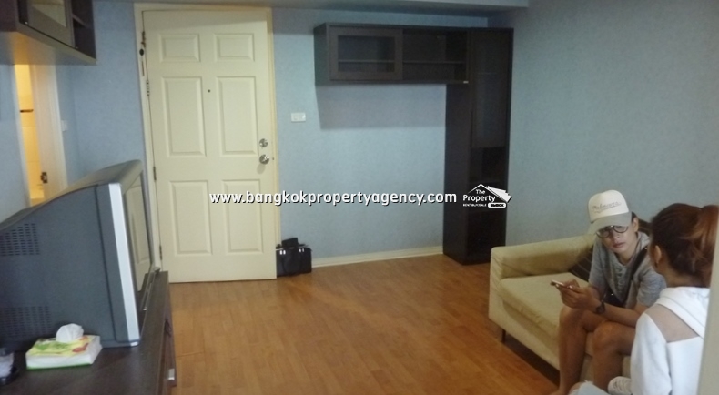 Lumpini Ville Sukhumvit 77: 1 Bed furnished unit, high floor/unblocked view