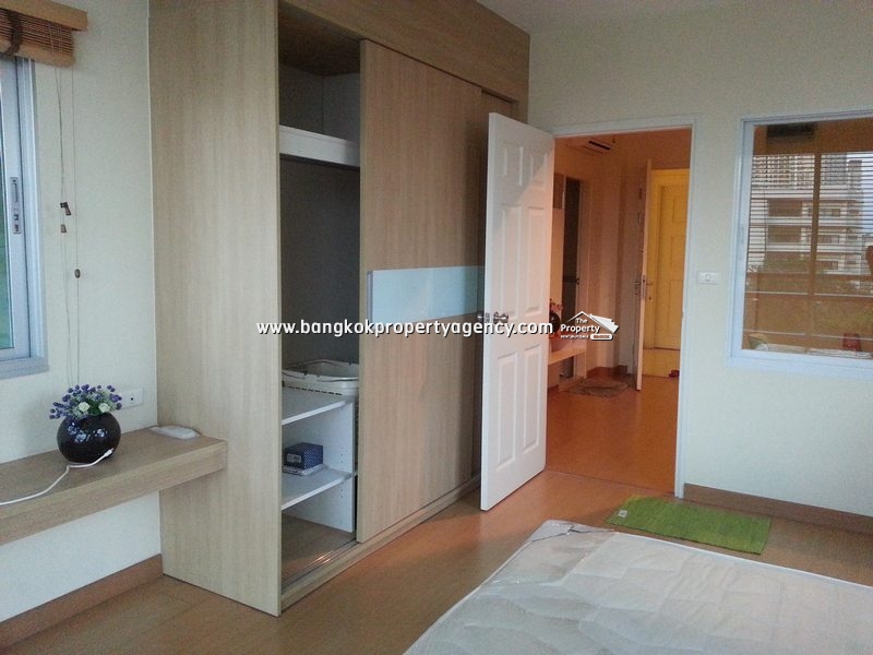 Life@Sukhumvit 65: 1 bed  41 sqm corner room close to BTS