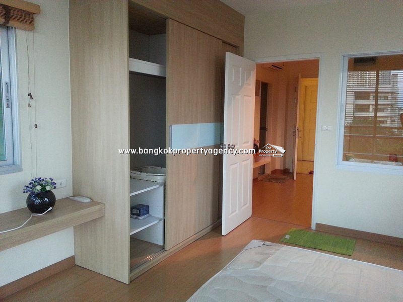 Life@Sukhumvit 65: 1 bed  41 sqm corner room close to BTS