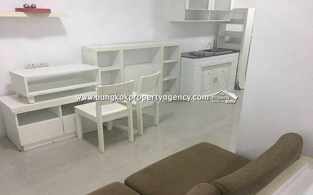 A Space Asoke-Ratchada: 1 bed 41 sqm furnished unit with pool access