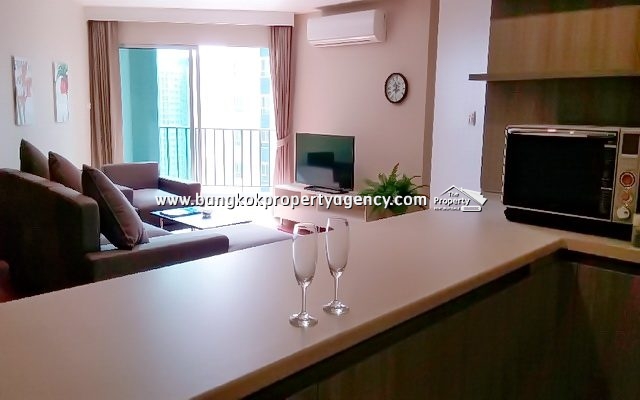 Belle Grand Rama 9: 2 bed 96 sqm fully furnished unit with pool view