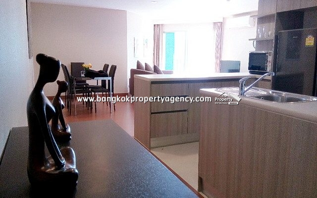 Belle Grand Rama 9: 2 bed 96 sqm fully furnished unit with pool view
