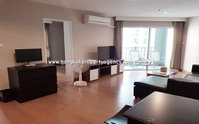 Belle Grand Rama 9: 2 bed 58 sqm fully furnished with pool view