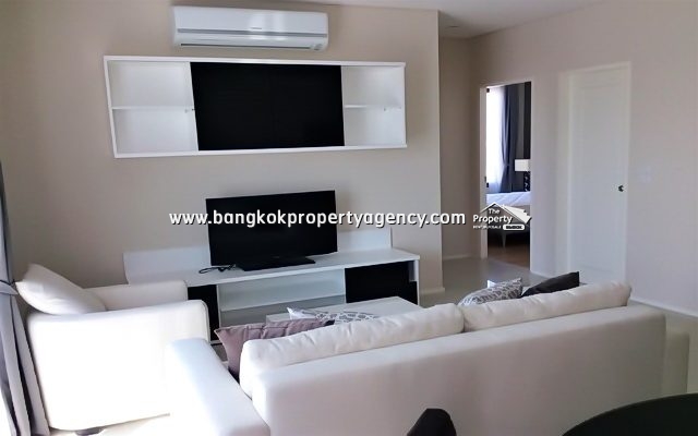 Villa Asoke:  2 bed 80 sqm fully furnished unit with pool view