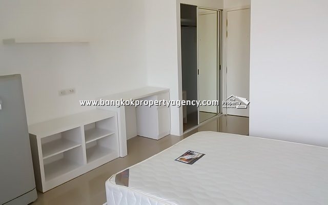A Space Asoke-Ratchada: 25 sqm fully furnished studio/unblocked view