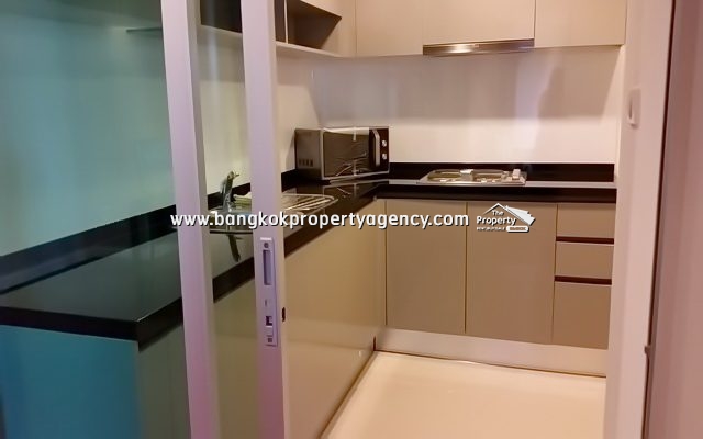Belle Grand Rama 9: 3 bed 101 sqm fully furnished unit on high floor