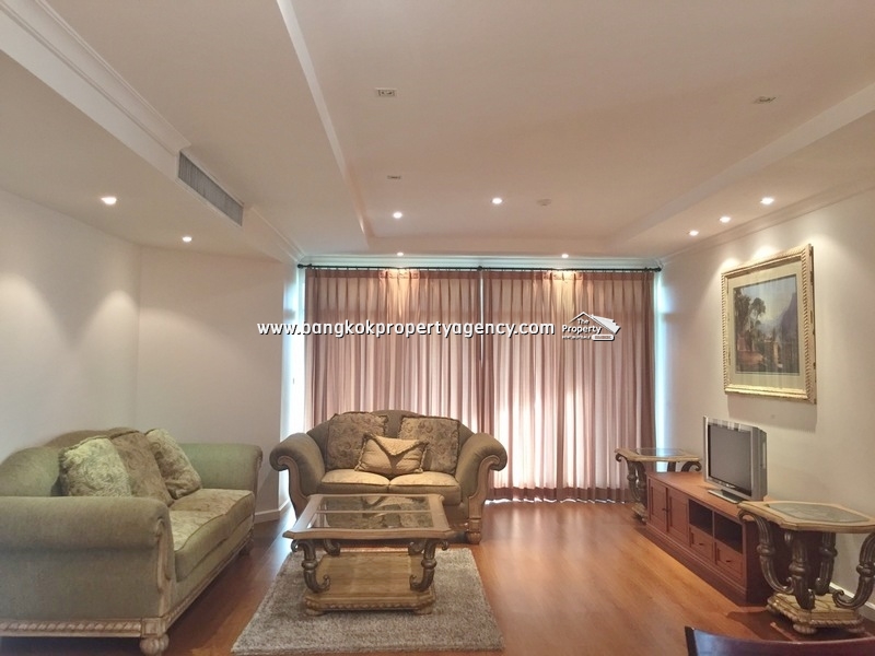 The Cadogan Private Residence: Large 3 Bed+ in Phrom Phong area