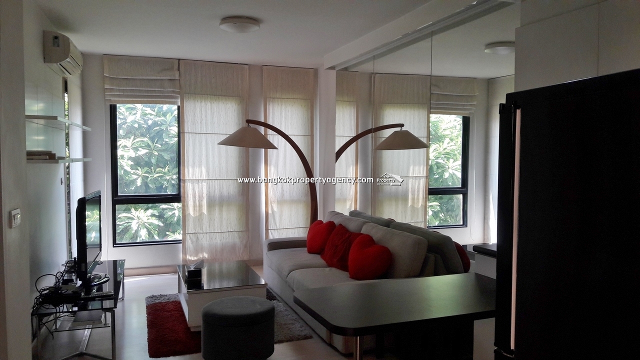 Sense Condo Sukhumvit 68: 1 bed 42 sqm well decorated close to BTS