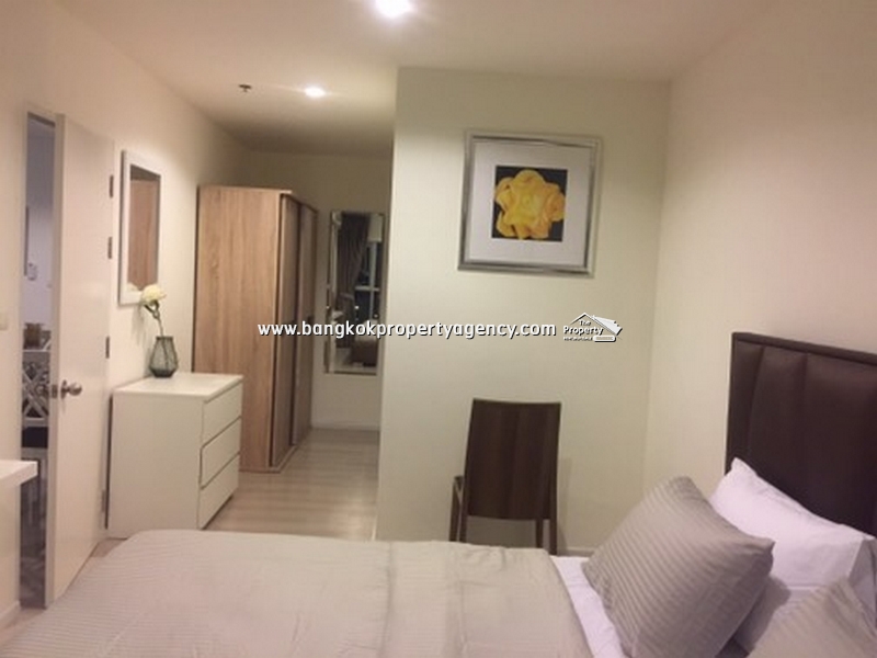 Aspire Sukhumvit 48: 2bed 54 sqm high floor well decorated close to BTS